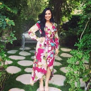 🔴 RED DOT ITEM 🔴 Floral flowy dress